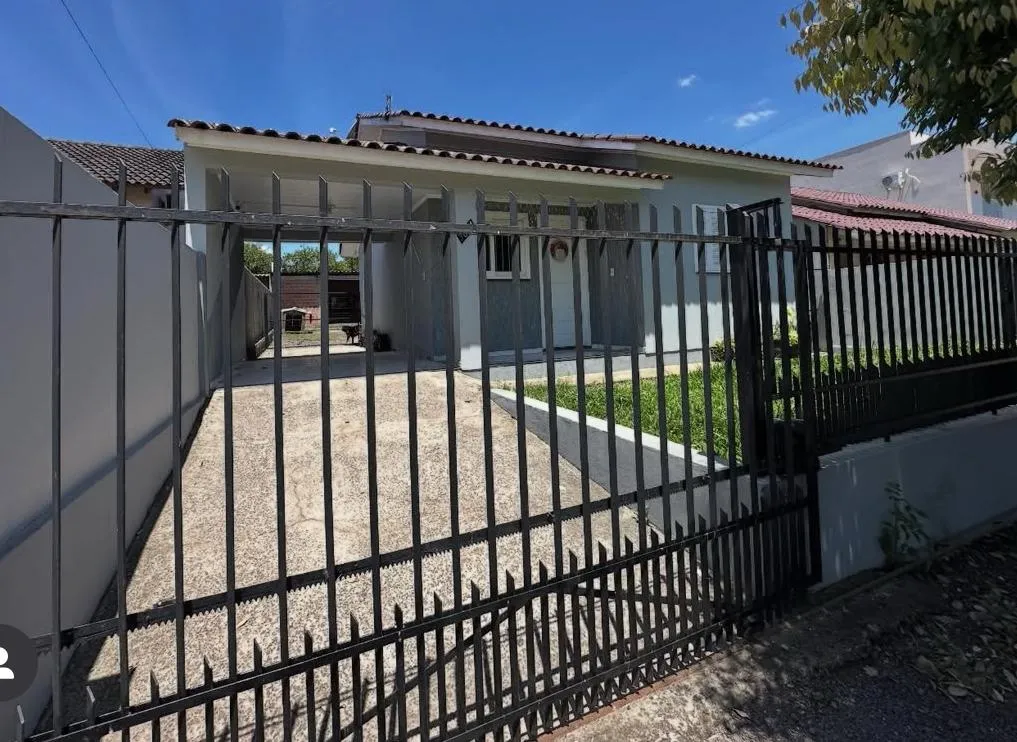 Terreno 10,50 x 27,50 quiosque nos fundos e canil fechado, patio fechado. Estuda troca por terreno.